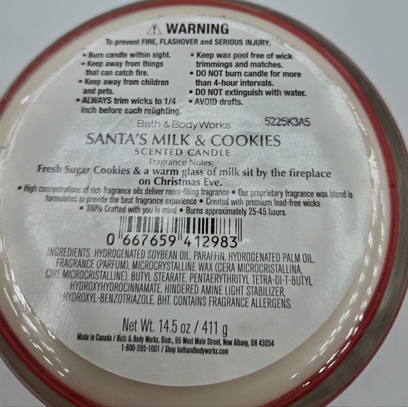 Bath and Body Works Santa's Milk & Cookies 3 wick Candle - Picture 4 of 5